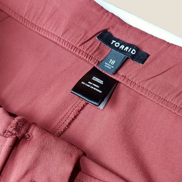 Torrid Brick Red Twill Button Fly Wide Leg Culotte Pant Size 18 - Picture 3 of 10